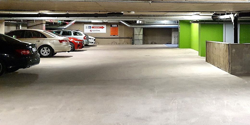 P-Intelligate Turku, autoja parkkihallissa