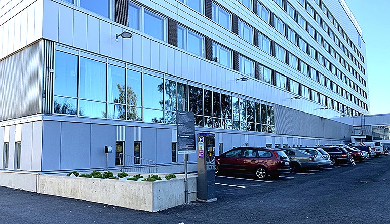 P-Radisson Blu Oulu, pysäköintipaikka hotellin takapihalla