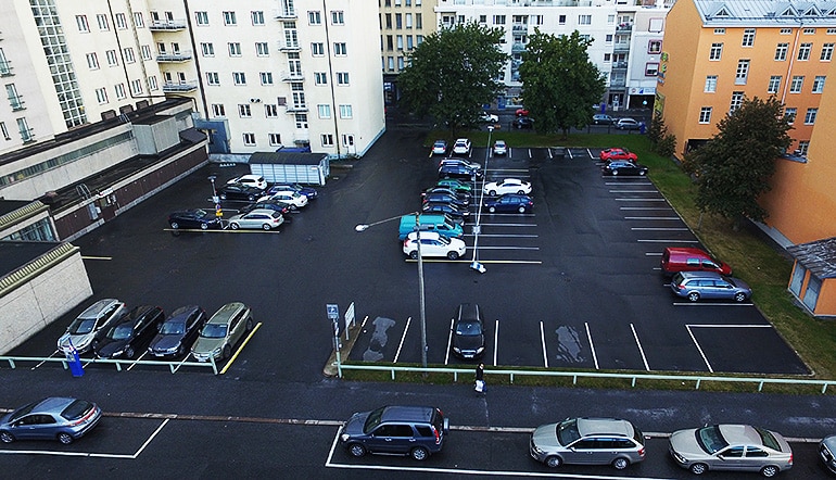 P-Royal Vaasa, parkkipaikat piha-alueella 2