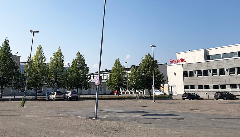 P-Scandic Seinäjoki, pysäköintialue hotellin edessä