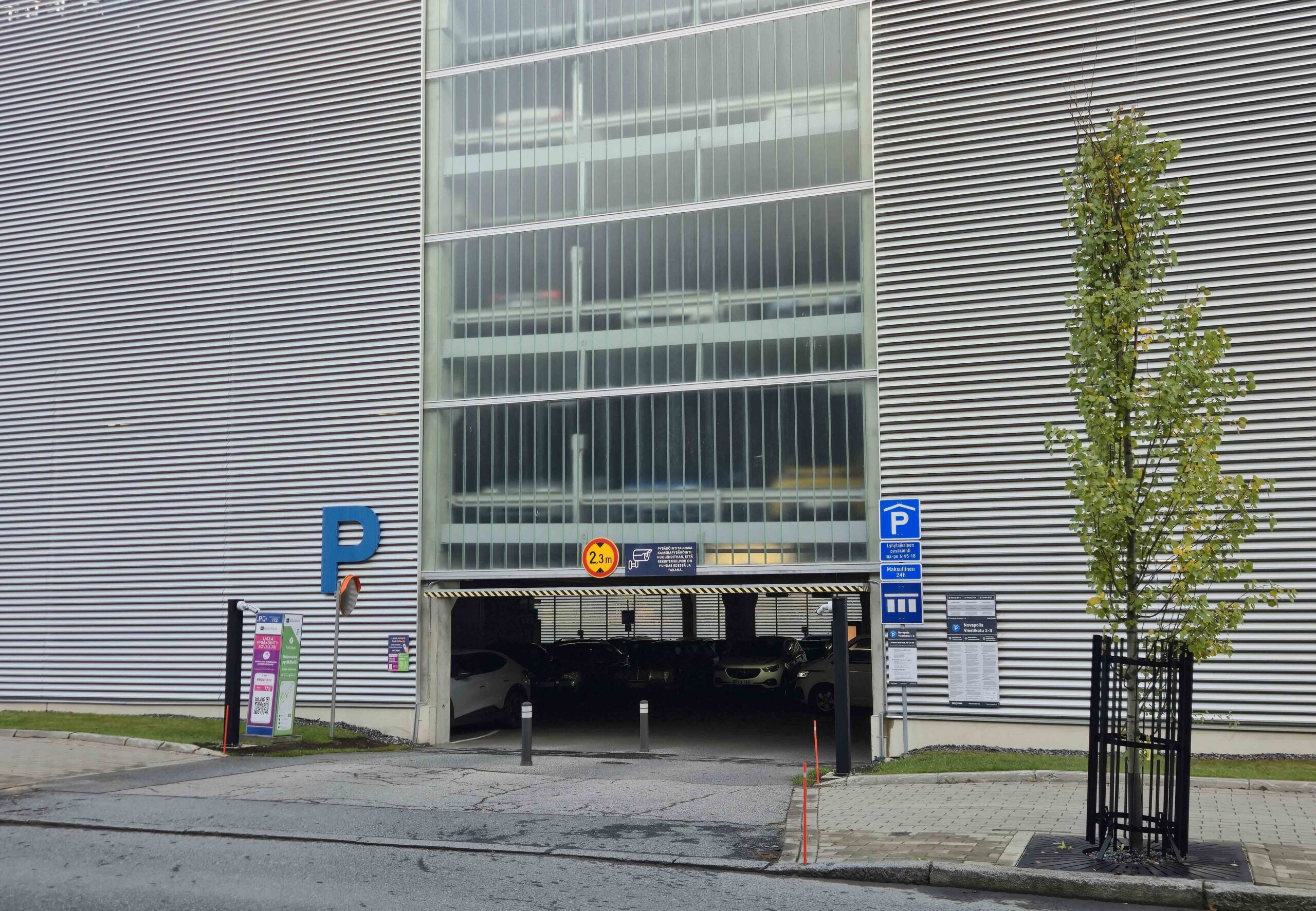 Novapolis_Viestikatu1-3_sisäänajo2