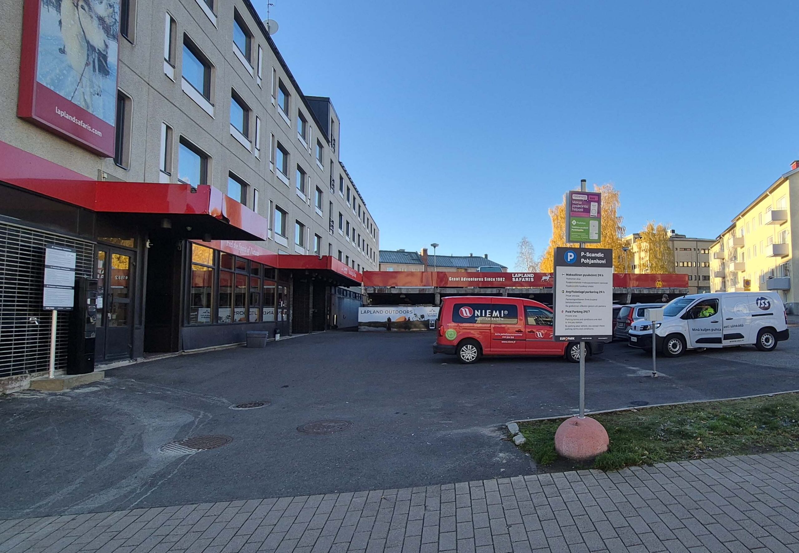 P-Scandic_Pohjanhovi_Koskikatu_sisäänajo